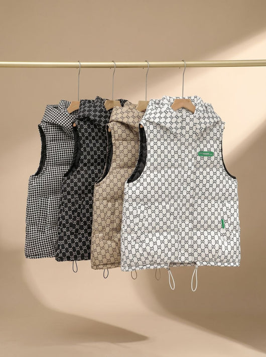 Marlene | Gewatteerde dames bodywarmer met capuchon en allover-print