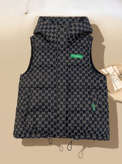 Marlene | Gewatteerde dames bodywarmer met capuchon en allover-print