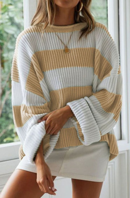 Greta | Gestreepte oversized dames gebreide trui met ronde hals