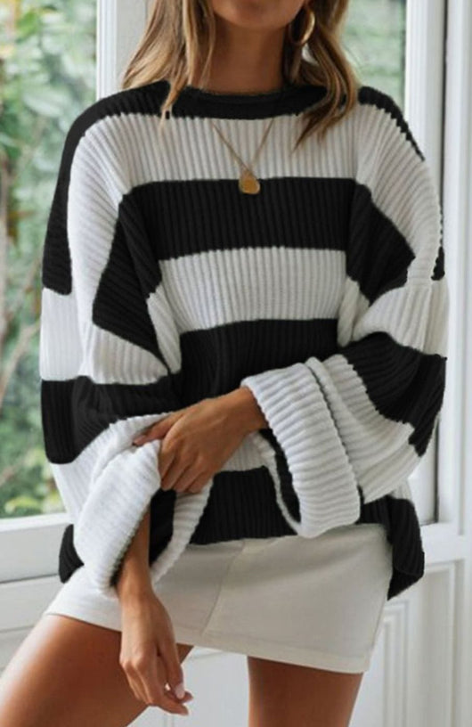 Greta | Gestreepte oversized dames gebreide trui met ronde hals