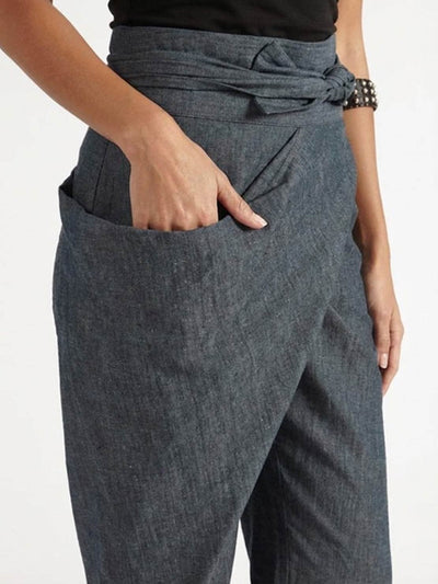 Nora | Dames cropped wikkelbroek met hoge taille, taps toelopende pijp en strikband