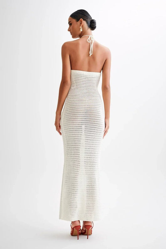 Nora | Enkellange dames maxijurk van haakstof met halterhals en open rug