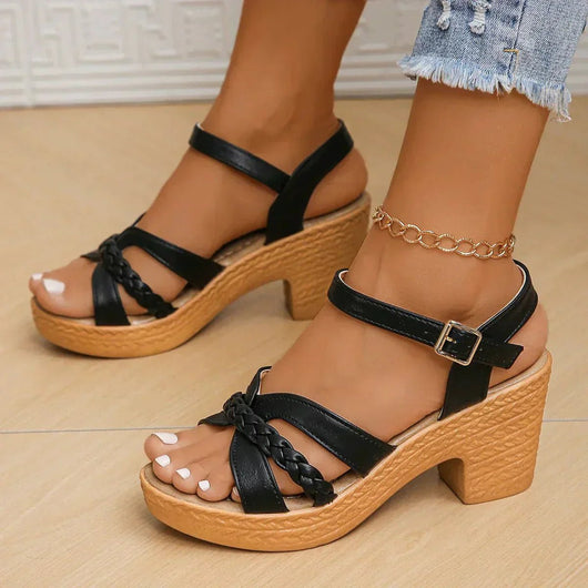 Annika | Dames sleehaksandalen met gevlochten bandjes en enkelgesp