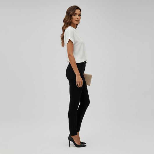 Charlotte | Dames blouse met korte mouwen, V-hals en relaxed fit