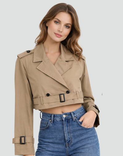 Amelie | Korte getailleerde dames trenchcoat met ceintuur en dubbele knoopsluiting