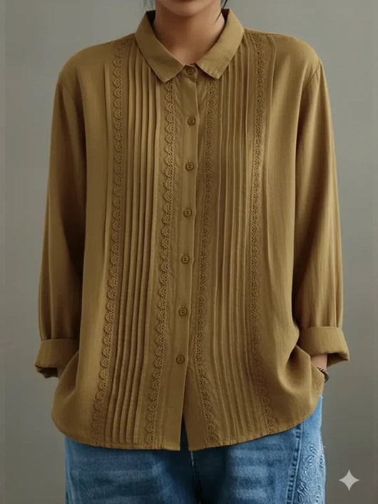 Charlotte | Dames blouse met lange mouwen, kanten bies en stolpplooien voor