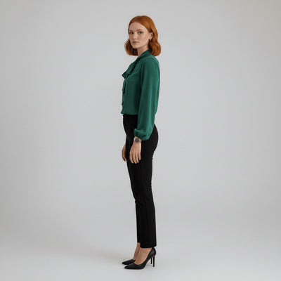 Sophie | Dames blouse met strikkraag, lange mouwen en relaxed fit