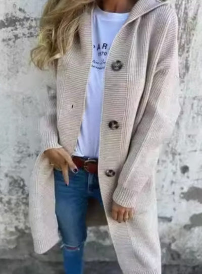 Emilia | Lang dames gebreid vest met capuchon en knoopsluiting