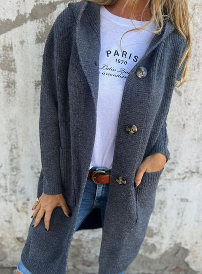 Emilia | Lang dames gebreid vest met capuchon en knoopsluiting