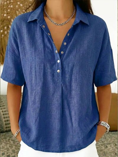 Amelie | Losvallende damesblouse met korte mouwen, polokraag en knoopsluiting