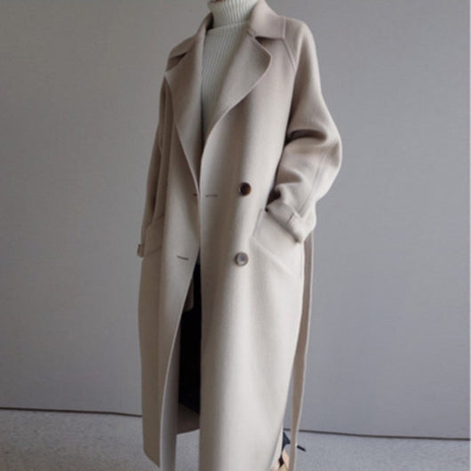 Frieda | Lange dames wollen jas met revers en dubbele knoopsluiting