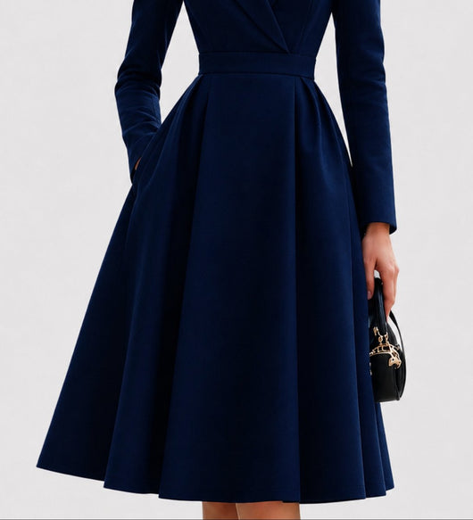 Nora | Elegante getailleerde dames midi jasjurk
