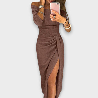 Nora | Figuuraccentuerende dames off-shoulder midijurk met split