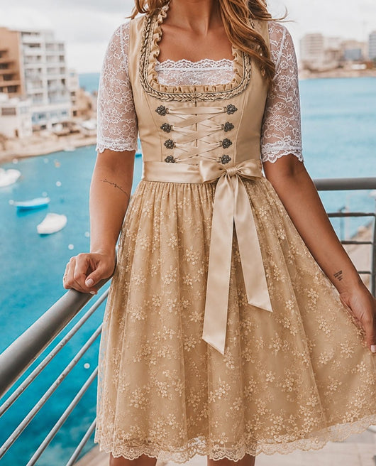 Annika | Dames Oktoberfest dirndl met bloemenkanten rok en rijglijfje