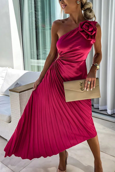 Mia | Dames one-shoulder plissé maxijurk met bloemdetail