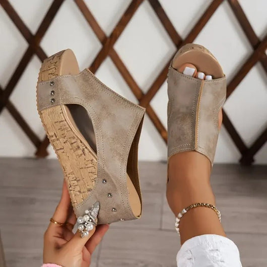 Nora | Dames comfort sandaletten met sleehak en plateau