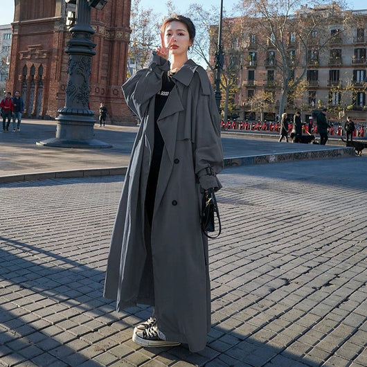Emilia | Oversized lange dames trenchcoat met dubbele knoopsluiting en ceintuur