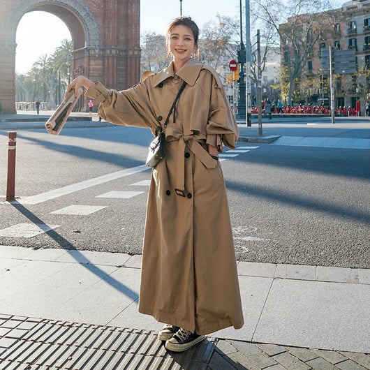 Emilia | Oversized lange dames trenchcoat met dubbele knoopsluiting en ceintuur