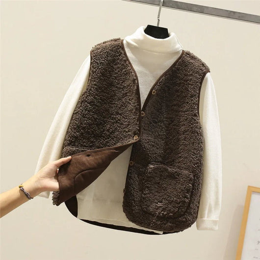 Marlene | Dames bodywarmer van teddyfleece met knoopsluiting