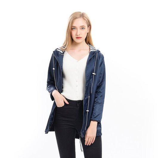 Annika | Dames regenjas met capuchon en taillekoord, waterafstotend