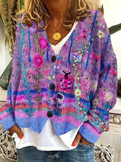 Marie | Kleurrijk dames gebreid vest met retro bloemendessin en knoopsluiting