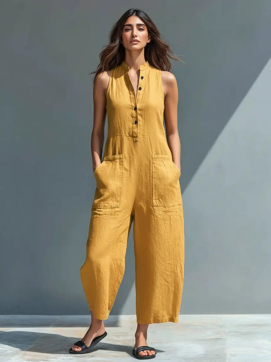 Annika | Mouwloze dames linnen jumpsuit met knoopsluiting en opstaande kraag