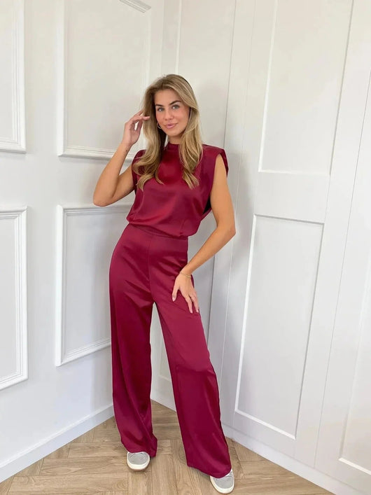 Clara | Elegante mouwloze dames satijnen jumpsuit met wijde pijpen