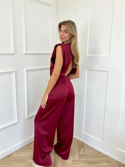 Clara | Elegante mouwloze dames satijnen jumpsuit met wijde pijpen