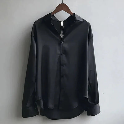 Mia | Dames satijnen blouse met lange mouwen en knoopsluiting