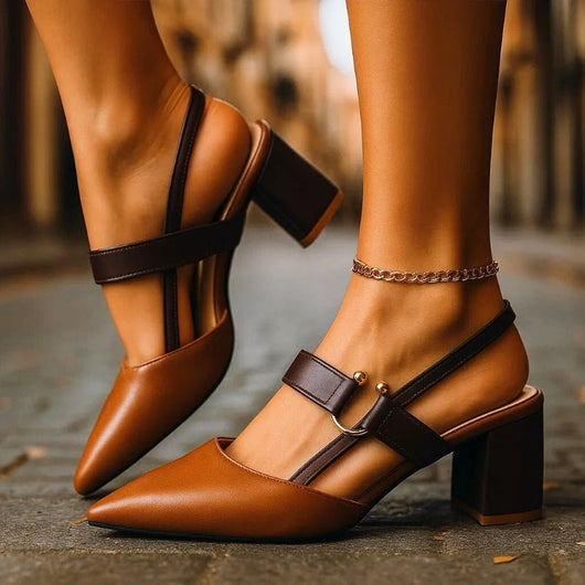 Nora | Dames pumps met spitse neus, T-band en blokhak