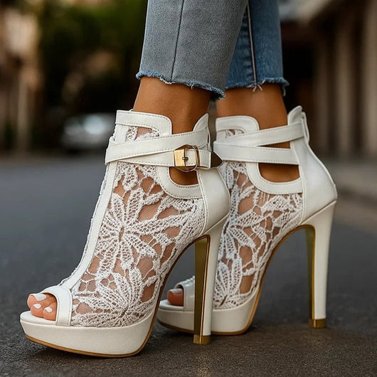 Greta | Dames stiletto enkellaarsjes van kant met peeptoe en enkelbandje