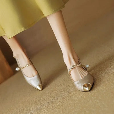 Amelie | Dames slingback pumps met kitten heel, jacquard en parelbandje