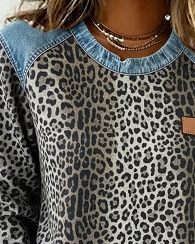 Charlotte | Dames sweater met luipaardprint en denim patchworkdetails