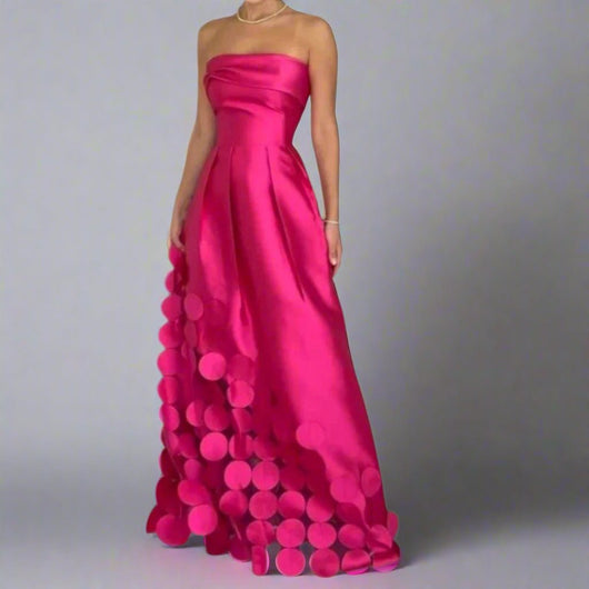 Nora | Strapless getailleerde dames maxi-avondjurk met cirkeldetails