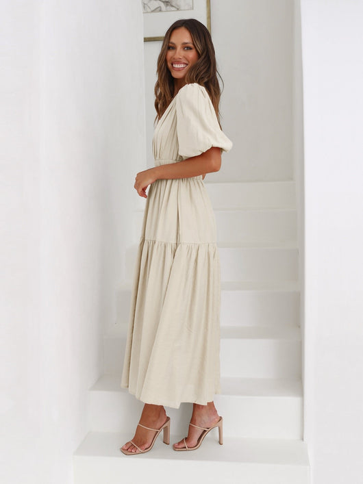 Emilia | Dames midi-jurk met V-hals, pofmouwen en gesmokte taille