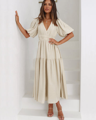 Emilia | Dames midi-jurk met V-hals, pofmouwen en gesmokte taille