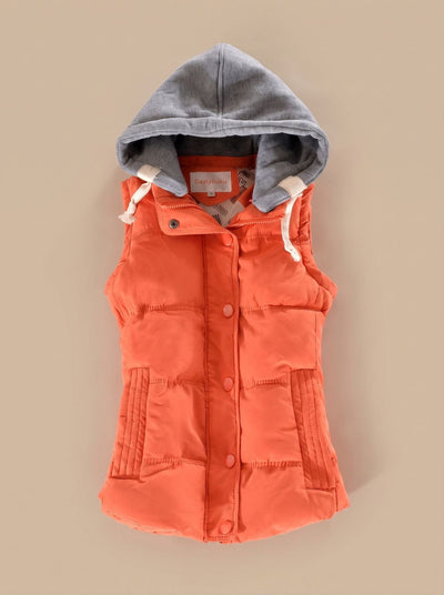 Charlotte | Gewatteerde dames bodywarmer met contrastcapuchon en drukknopen