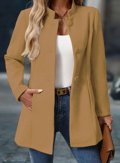 Amelie | Elegante lange dames wintermantel met knopen en opstaande kraag