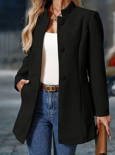 Amelie | Elegante lange dames wintermantel met knopen en opstaande kraag