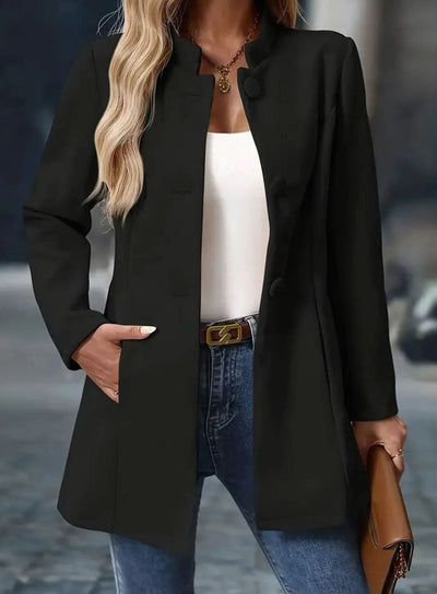 Amelie | Elegante lange dames wintermantel met knopen en opstaande kraag