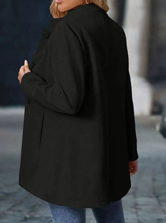 Amelie | Elegante lange dames wintermantel met knopen en opstaande kraag