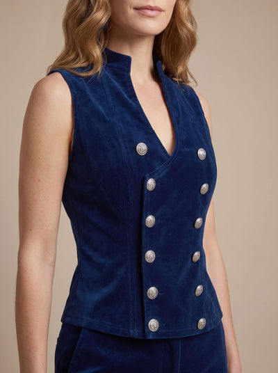 Greta | Getailleerd dubbelrijs dames fluwelen gilet in military-stijl