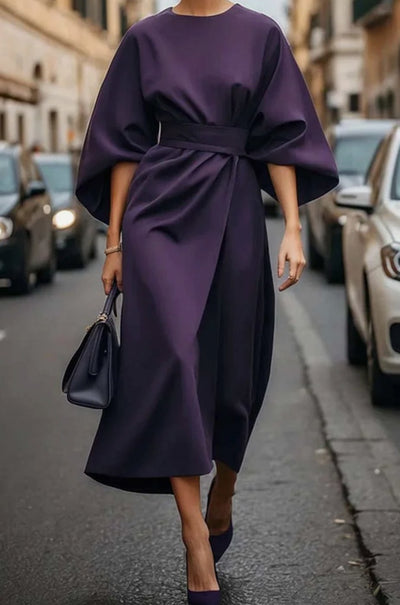 Greta | Elegante getailleerde midi-jurk met lampionmouwen en ceintuur