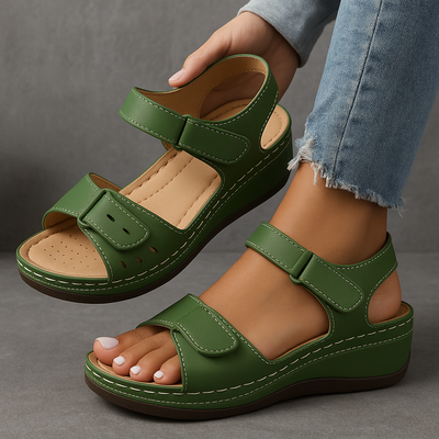 Nina sandalen met sleehak