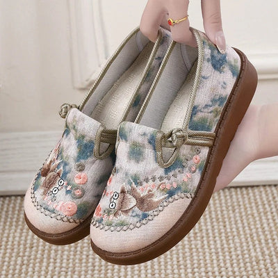 Marie | Dames instap loafers met bloemenborduursel en pareltjes