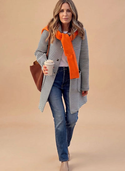 Johanna | Gestreepte dames trenchcoat met lange mouwen en sjaal