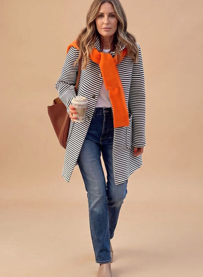 Johanna | Gestreepte dames trenchcoat met lange mouwen en sjaal