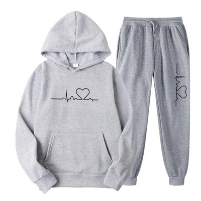 Edith | Dames set met hoodie en joggingbroek met hartslagmotief