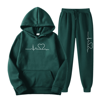 Edith | Dames set met hoodie en joggingbroek met hartslagmotief