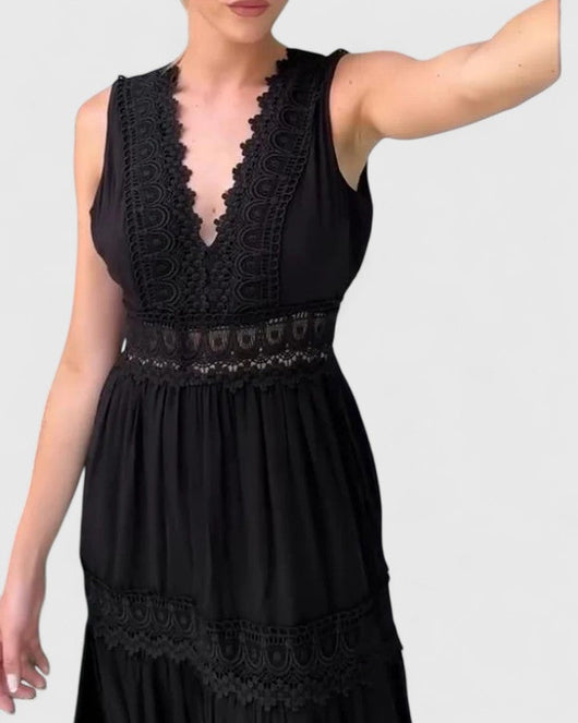 Emilia | Mouwloze dames midijurk met V-hals en kant